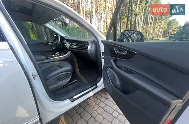 Внедорожник / Кроссовер Audi Q7 2020 в 