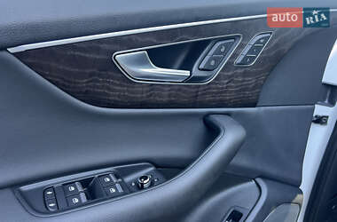 Внедорожник / Кроссовер Audi Q7 2020 в 