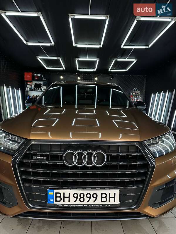 Позашляховик / Кросовер Audi Q7 2017 в Одесі