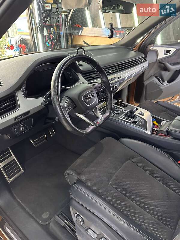 Позашляховик / Кросовер Audi Q7 2017 в Одесі