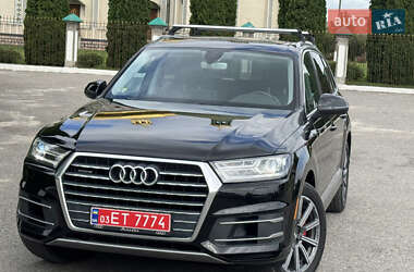 Внедорожник / Кроссовер Audi Q7 2017 в 