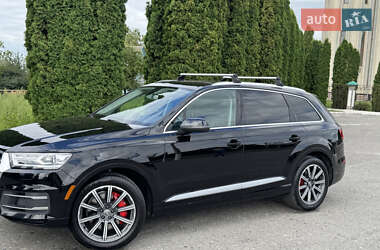 Внедорожник / Кроссовер Audi Q7 2017 в 