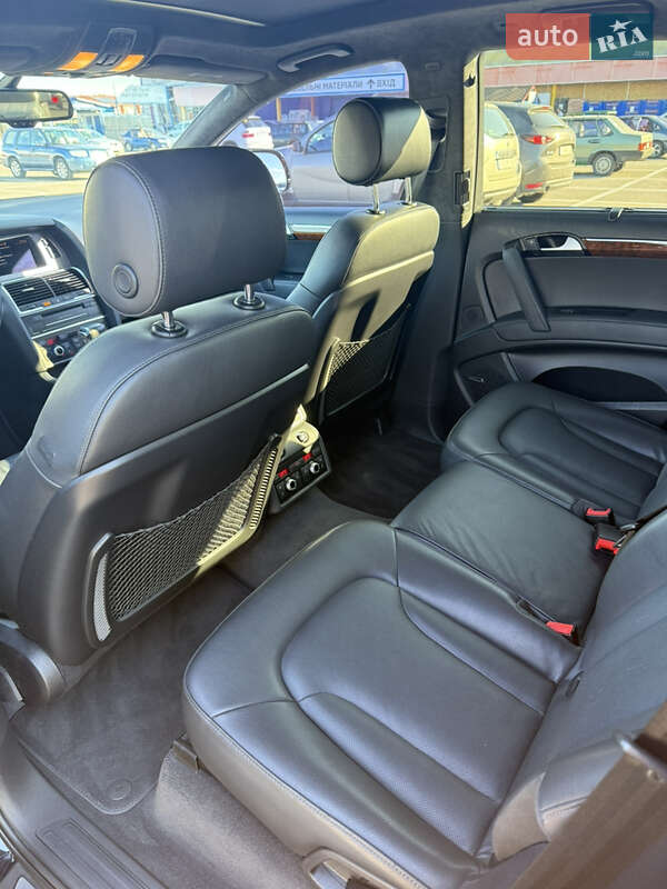 Внедорожник / Кроссовер Audi Q7 2015 в Киеве