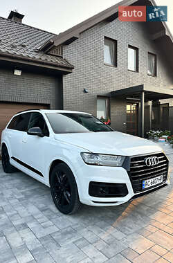 Внедорожник / Кроссовер Audi Q7 2017 в Луцке