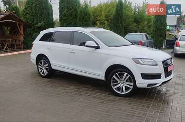 Внедорожник / Кроссовер Audi Q7 2015 в 