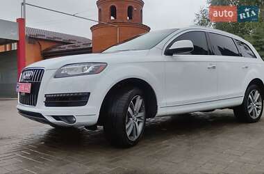 Внедорожник / Кроссовер Audi Q7 2015 в 
