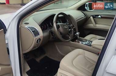 Внедорожник / Кроссовер Audi Q7 2015 в 