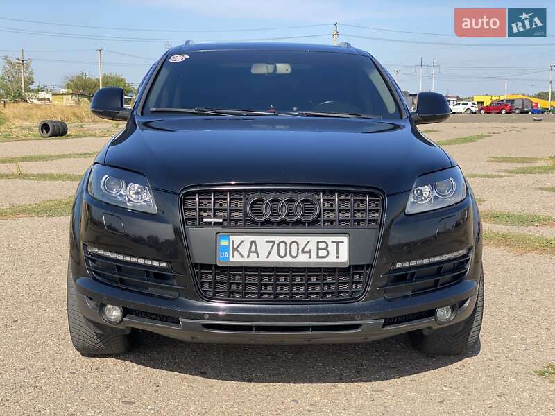 Внедорожник / Кроссовер Audi Q7 2006 в Одессе
