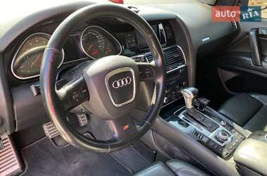 Внедорожник / Кроссовер Audi Q7 2006 в 