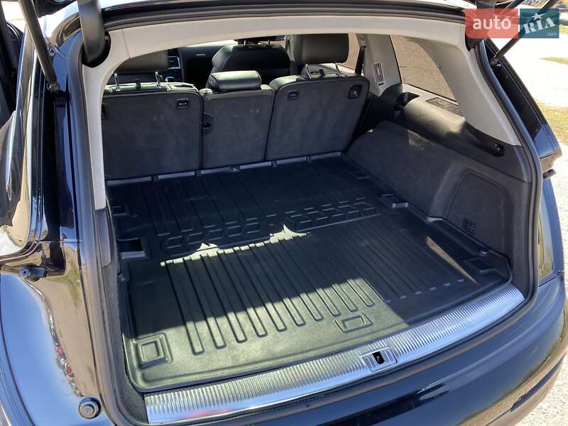 Внедорожник / Кроссовер Audi Q7 2006 в Одессе