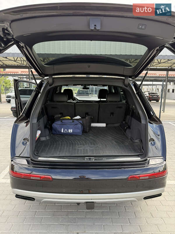 Позашляховик / Кросовер Audi Q7 2018 в Києві