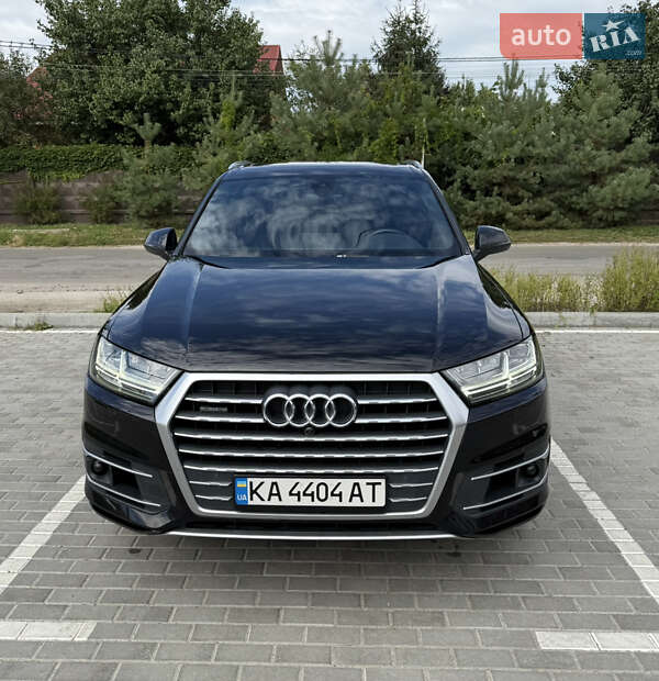 Позашляховик / Кросовер Audi Q7 2018 в Києві