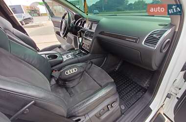 Внедорожник / Кроссовер Audi Q7 2010 в 