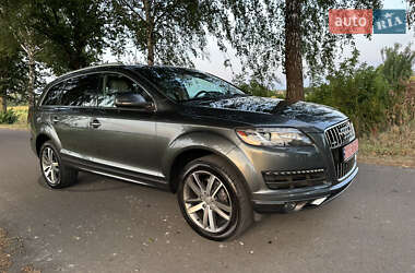 Позашляховик / Кросовер Audi Q7 2013 в 
