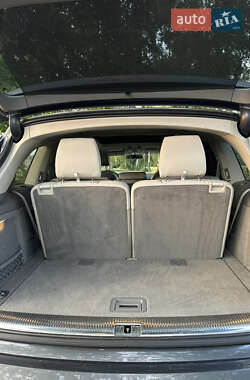 Позашляховик / Кросовер Audi Q7 2013 в 