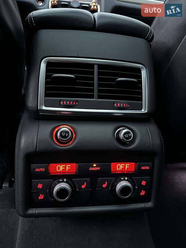 Позашляховик / Кросовер Audi Q7 2014 в Києві