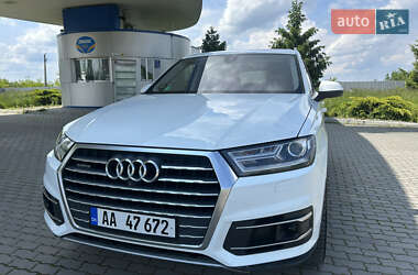 Внедорожник / Кроссовер Audi Q7 2015 в Подгайцах
