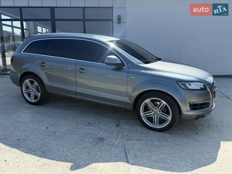 Позашляховик / Кросовер Audi Q7 2010 в Тячеві