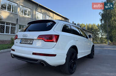 Внедорожник / Кроссовер Audi Q7 2010 в 