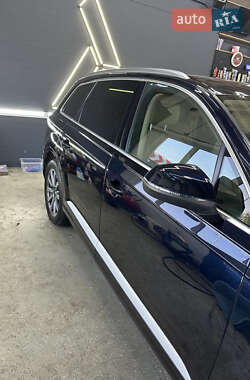 Внедорожник / Кроссовер Audi Q7 2017 в 