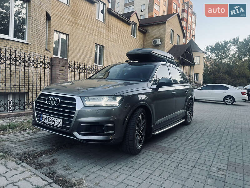Внедорожник / Кроссовер Audi Q7 2015 в Сумах