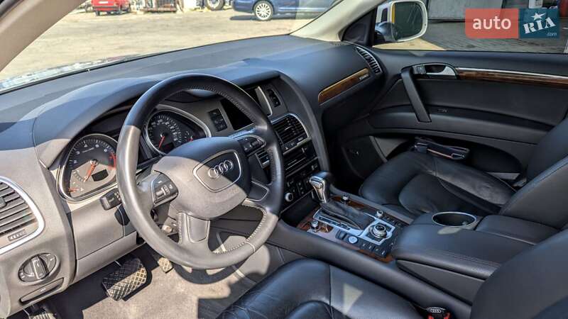 Внедорожник / Кроссовер Audi Q7 2015 в Черкассах