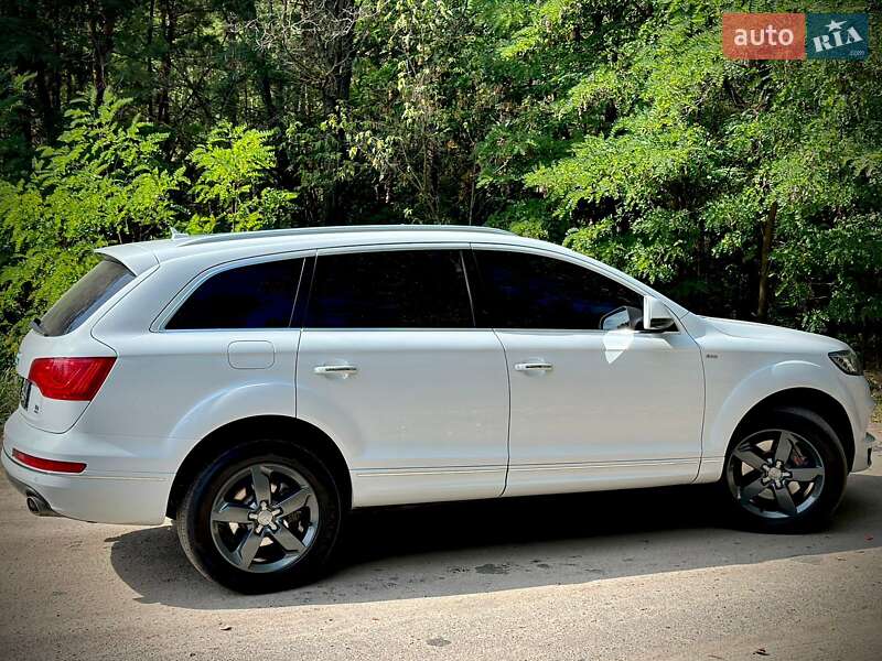 Позашляховик / Кросовер Audi Q7 2013 в Полтаві фото 17 Позашляховик / Кросовер Audi Q7 2013 в Полтаві