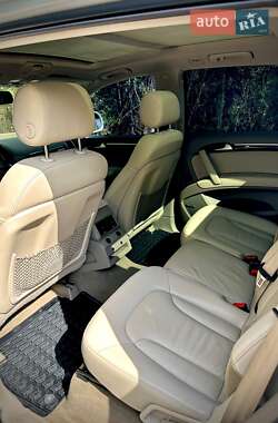 Внедорожник / Кроссовер Audi Q7 2013 в Полтаве