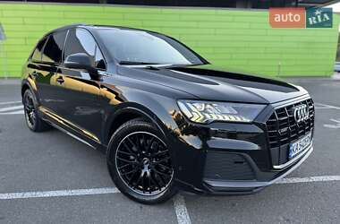 Внедорожник / Кроссовер Audi Q7 2020 в 