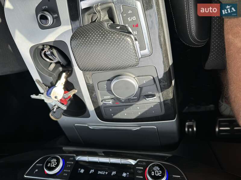 Внедорожник / Кроссовер Audi Q7 2018 в Киеве