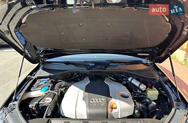 Внедорожник / Кроссовер Audi Q7 2011 в 