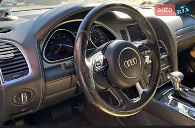 Позашляховик / Кросовер Audi Q7 2014 в 