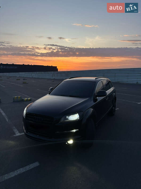 Позашляховик / Кросовер Audi Q7 2007 в Львові
