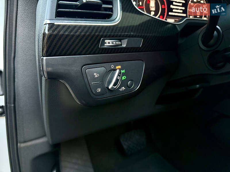 Позашляховик / Кросовер Audi Q7 2015 в Дніпрі
