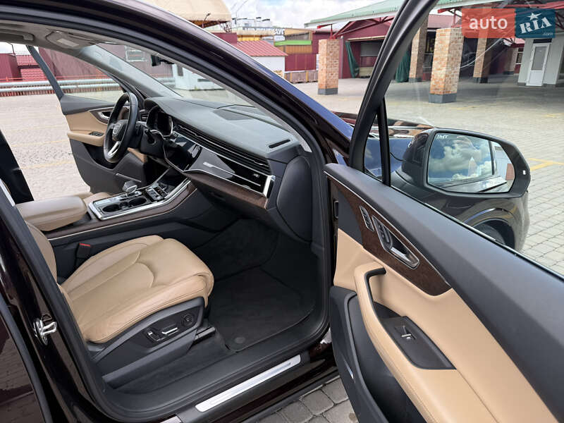Позашляховик / Кросовер Audi Q7 2022 в Львові
