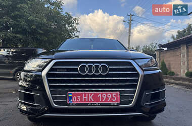 Внедорожник / Кроссовер Audi Q7 2019 в 