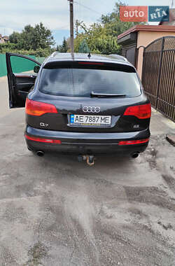 Внедорожник / Кроссовер Audi Q7 2006 в 