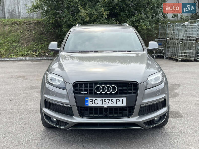 Позашляховик / Кросовер Audi Q7 2014 в Львові