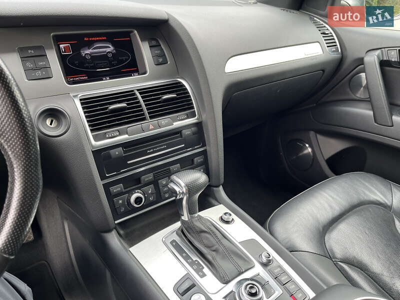 Позашляховик / Кросовер Audi Q7 2014 в Львові