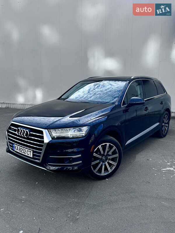 Позашляховик / Кросовер Audi Q7 2016 в Києві