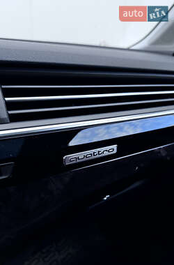 Внедорожник / Кроссовер Audi Q7 2016 в 