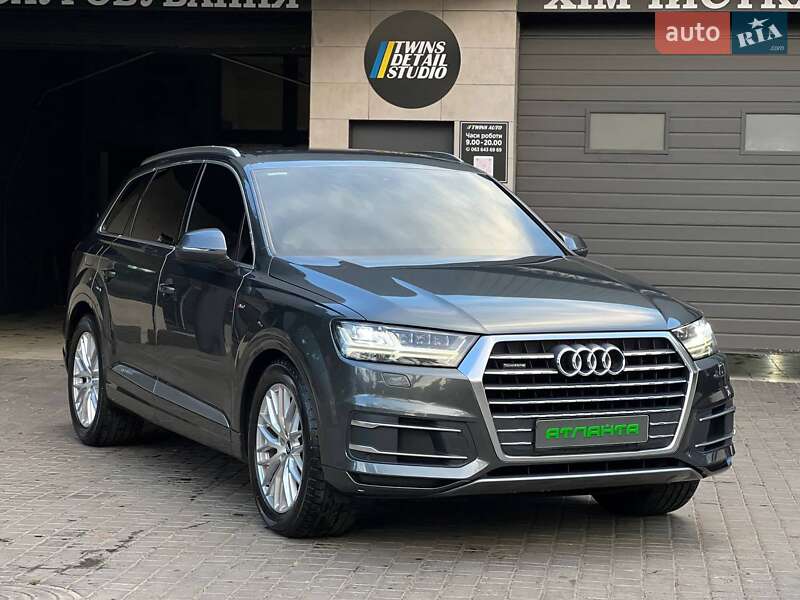 Позашляховик / Кросовер Audi Q7 2015 в Одесі фото 4 Позашляховик / Кросовер Audi Q7 2015 в Одесі