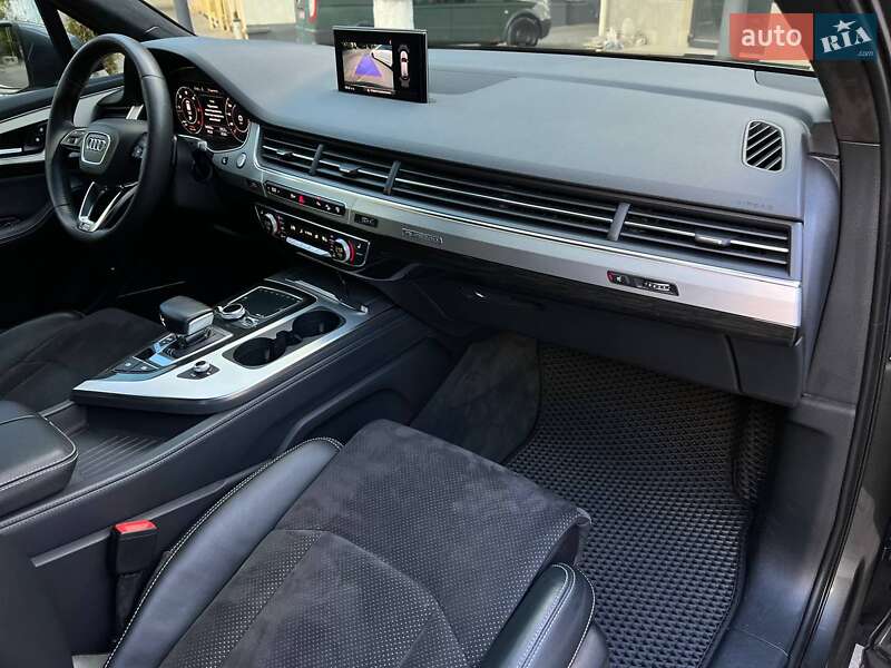 Позашляховик / Кросовер Audi Q7 2015 в Одесі фото 20 Позашляховик / Кросовер Audi Q7 2015 в Одесі