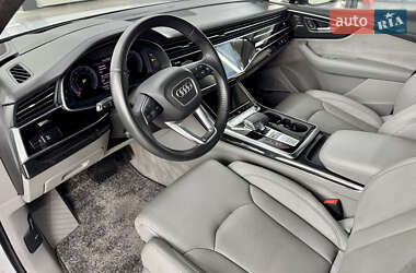 Внедорожник / Кроссовер Audi Q7 2019 в 