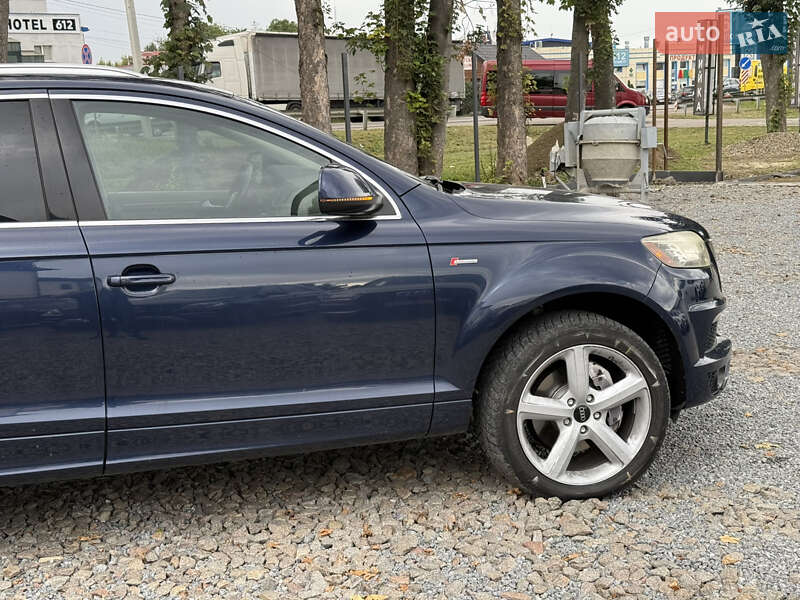 Внедорожник / Кроссовер Audi Q7 2013 в Стрые