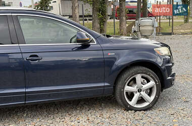 Внедорожник / Кроссовер Audi Q7 2013 в 