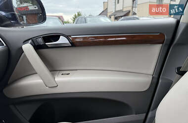 Внедорожник / Кроссовер Audi Q7 2013 в 