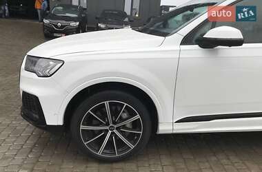 Внедорожник / Кроссовер Audi Q7 2022 в 