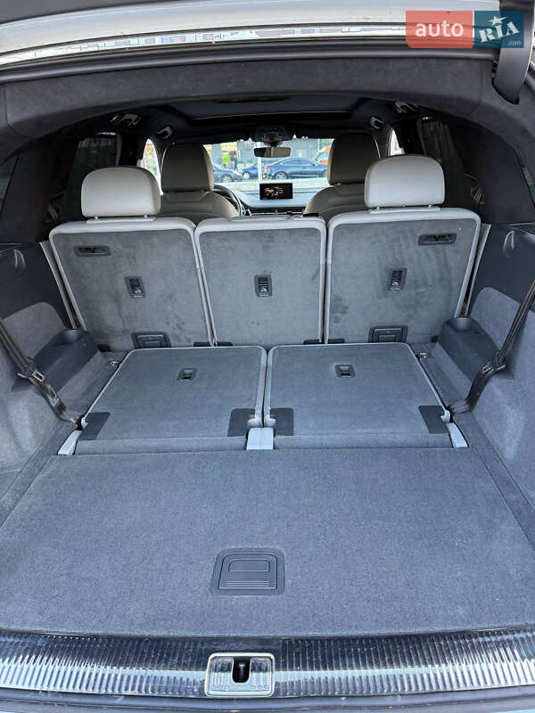 Позашляховик / Кросовер Audi Q7 2019 в Києві