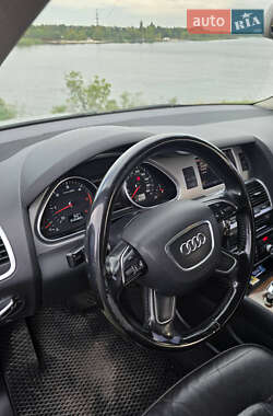 Внедорожник / Кроссовер Audi Q7 2012 в 